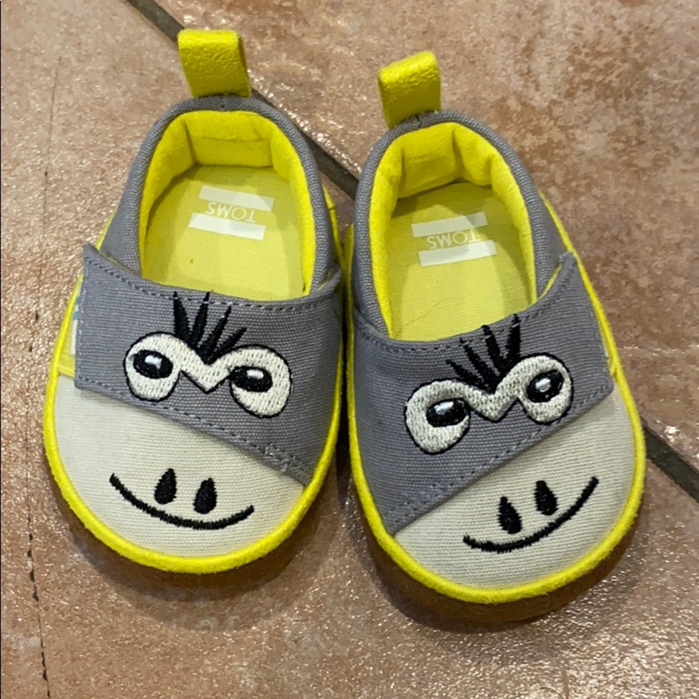 Baby slip on shoes